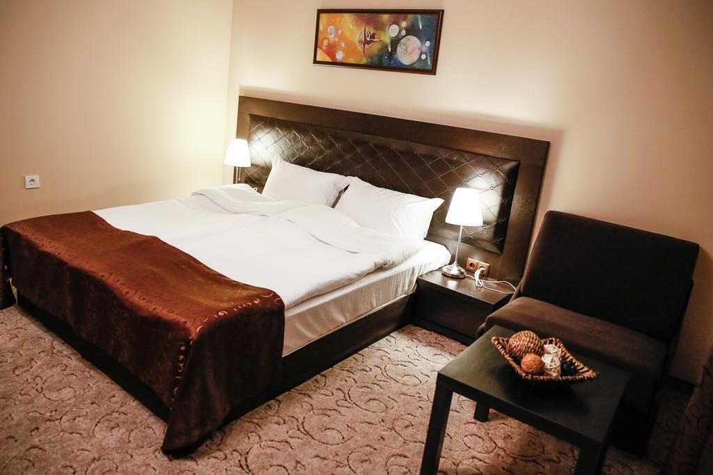 Einstein House & Spa Marchevo Quarto foto